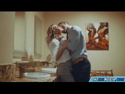 ❤️ Kiedy biuściasta blondynka uwodzi cię w publicznej toalecie ❤️❌ Sex at us pl.studiya-lpg-massazha-na-metro-vodnyj-stadion.ru ❤